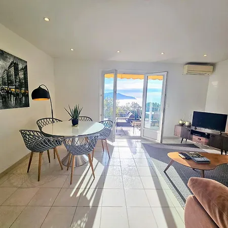Center Bay & Port Sea View Front Appartement